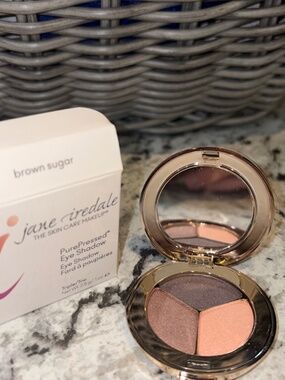 Jane Iredale PurePressed EyeShadow Trio-BROWN SUGAR